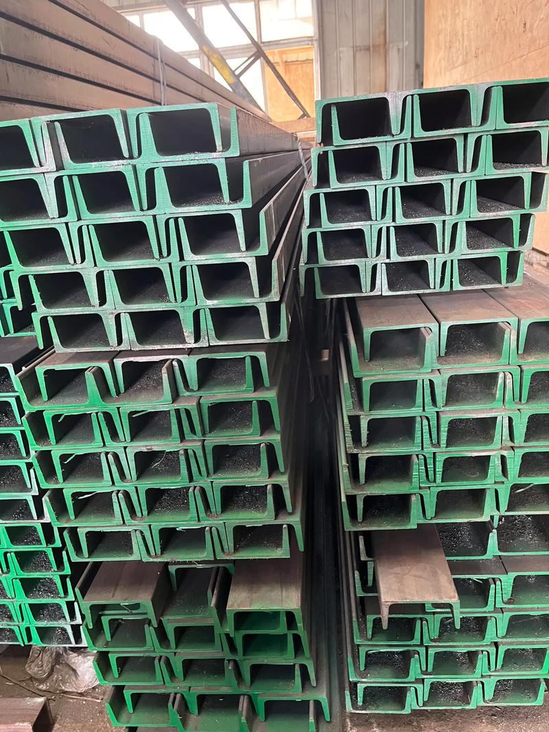 丹巴幕墙槽钢插芯